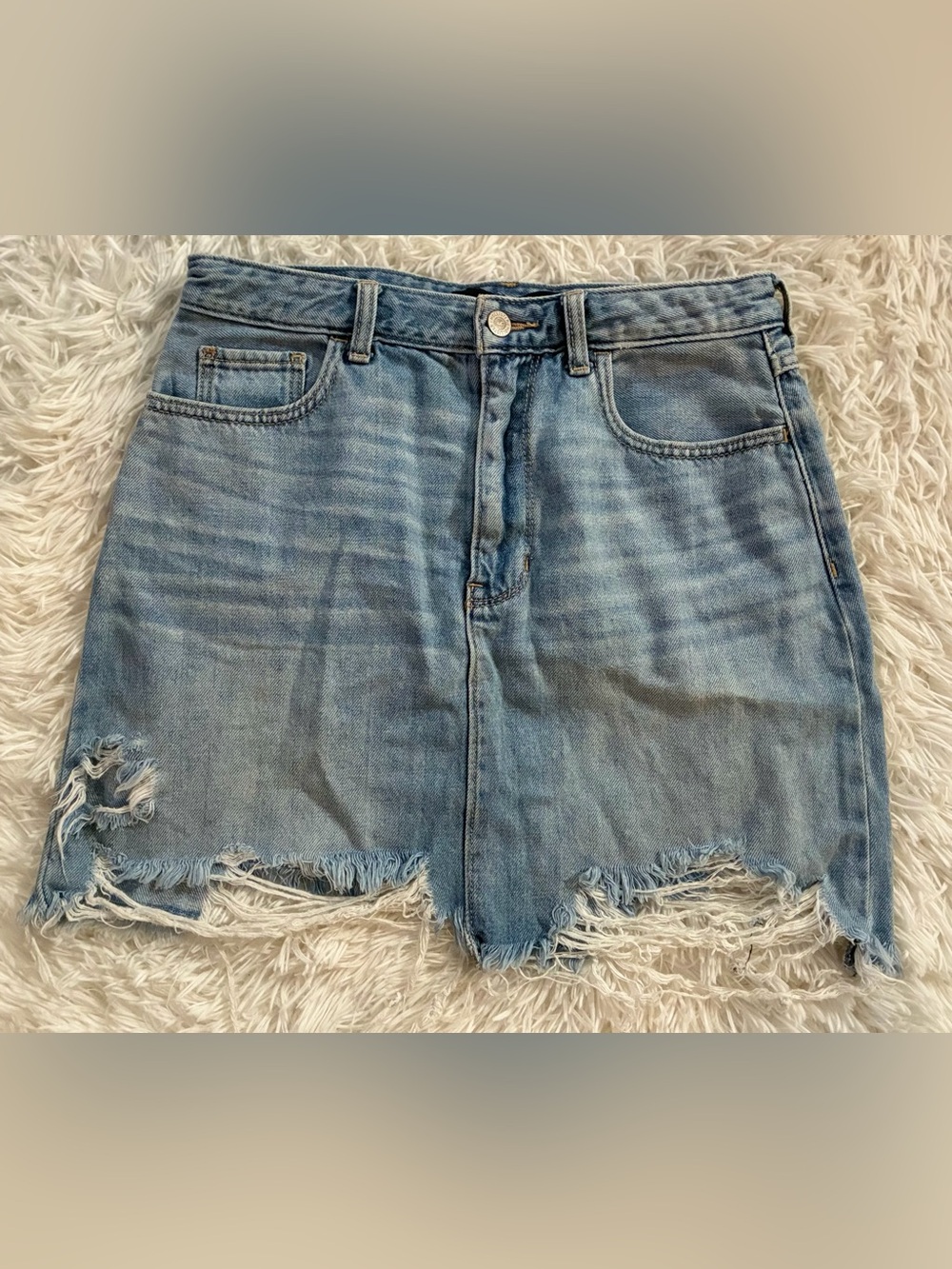 Vtg Y2K Hollister Distressed Denim High Rise Mini Skirt Light Wash Raw Hem 7 28